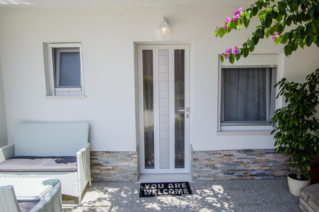 Luxury Studio Apartment White Sensation Vodice Luaran gambar